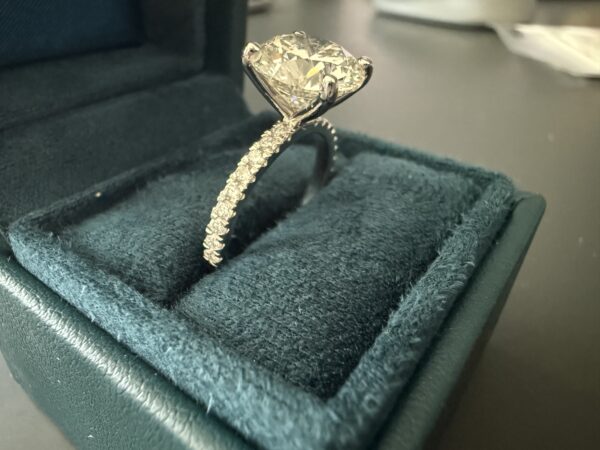 IGI 3.50 Carat G VS1 Round Lab Grown Ring - Image 5