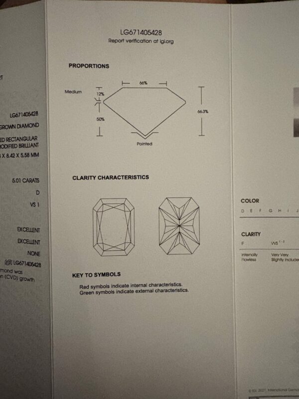 IGI 5.01 D VS1 Lab Grown Radiant Diamond Ring - Image 5