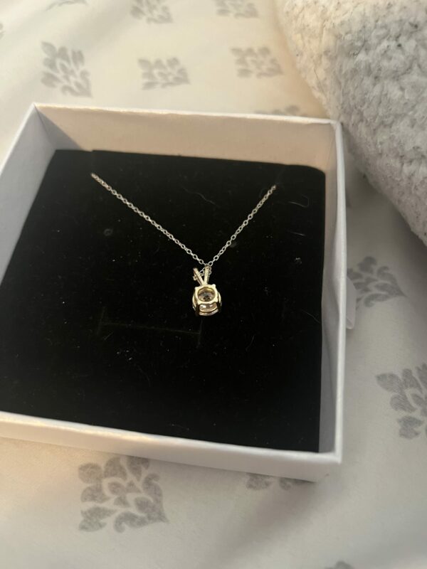 IGI 1.59 Carat G SI1 Round Lab-Grown Diamond Necklace - Image 3