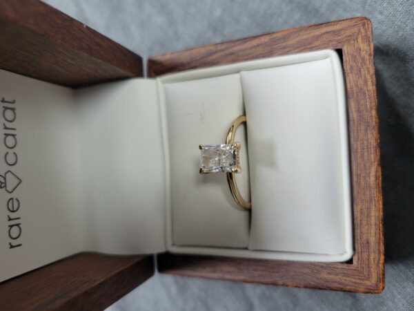 Not Sure/Unknown 1.72 Carat D VVS2 Radiant Lab Grown Ring - Image 3
