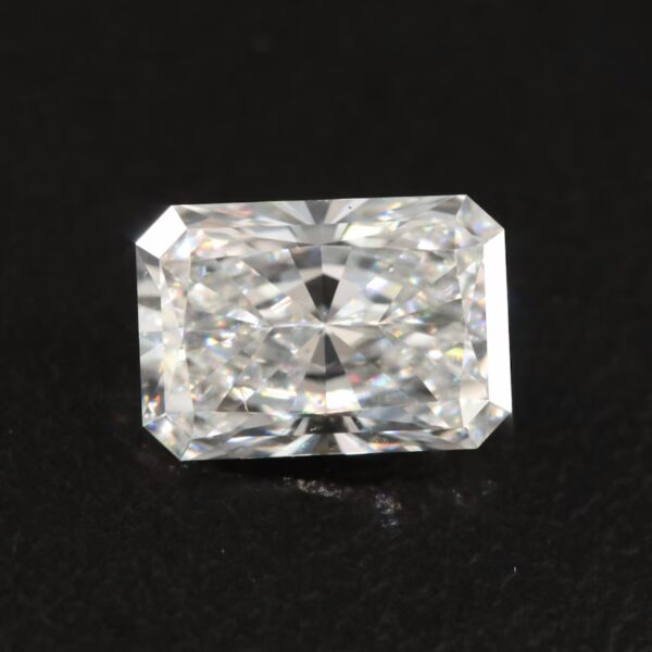 IGI 1.59 Carat F VS1 Radiant Lab Grown Loose Diamond - Image 7