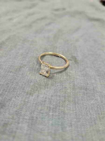 Not Sure/Unknown 1.72 Carat D VVS2 Radiant Lab Grown Ring - Image 2