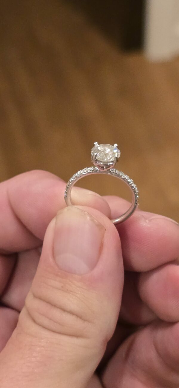 IGI 1.64 Carat G VS1 Round Lab Grown Ring