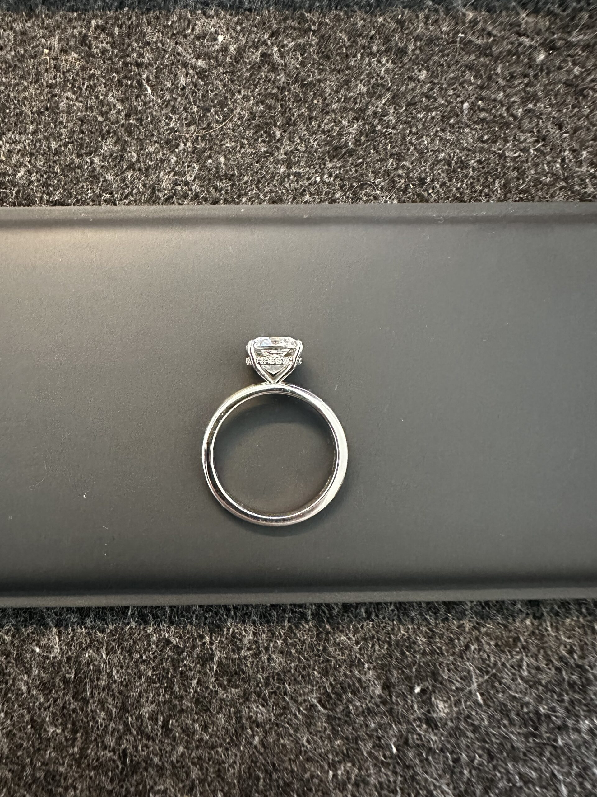 IGI 3.01 Carat D VS1 Cushion Lab Grown Ring - Image 4