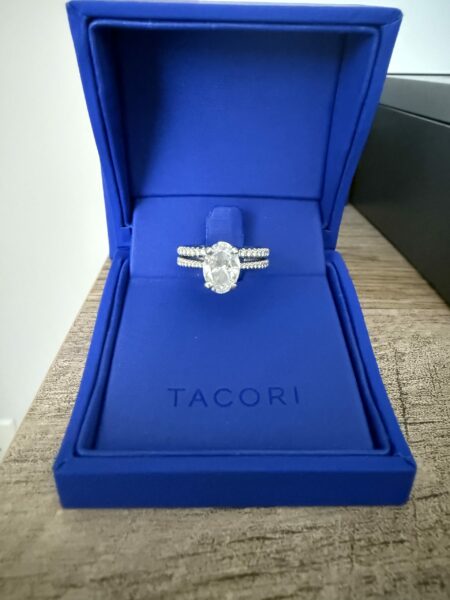 IGI 1.55 Carat D VVS1 Oval Lab Grown Ring
