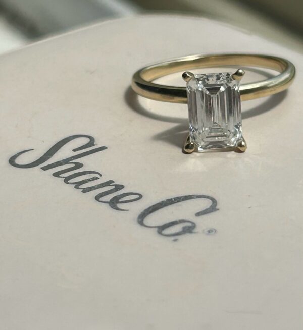 IGI 2.12 Carat F VVS2 Emerald Lab Grown Ring