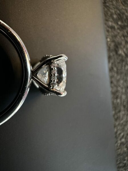 IGI 3.01 Carat D VS1 Cushion Lab Grown Ring - Image 6