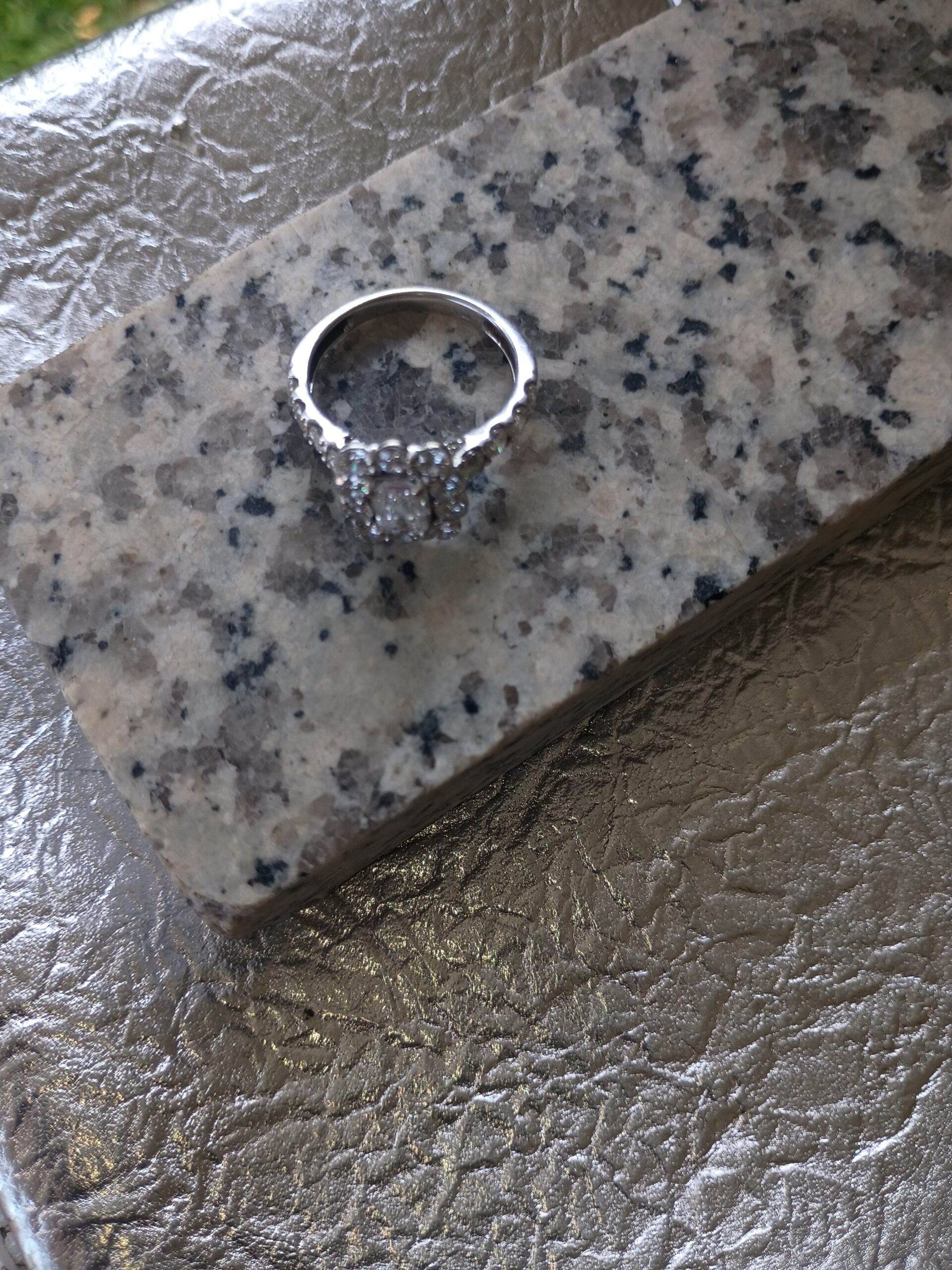 3 Carat Total Weight F VS1 Emerald Lab Grown Diamond Ring - Image 2