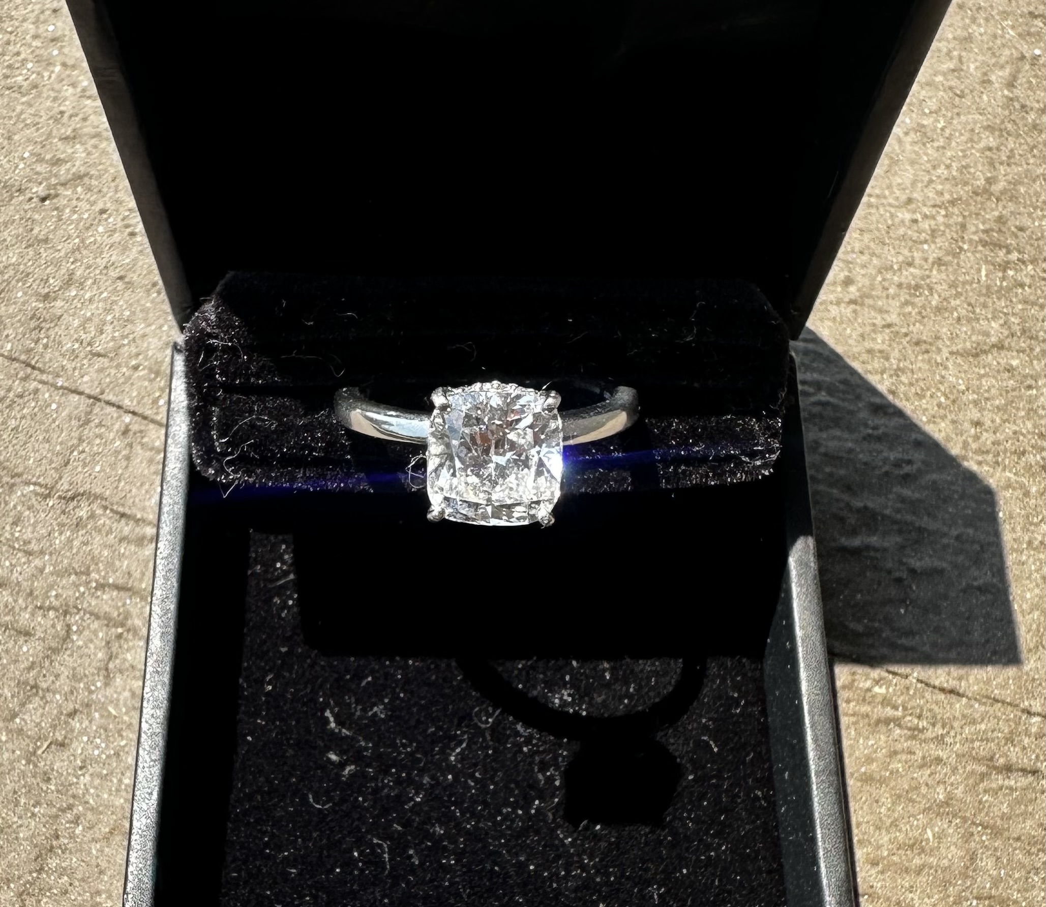 IGI 3.01 Carat D VS1 Cushion Lab Grown Ring - Image 7