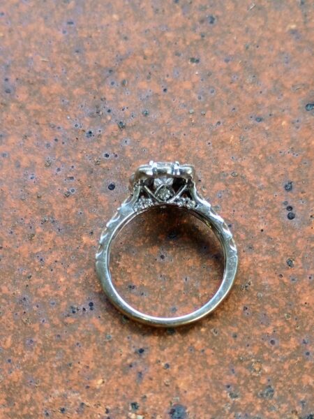 3 Carat F VS1 Emerald Lab Grown Ring - Image 4
