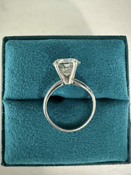 IGI 3.01 Carat J SI1 Round Lab Grown Ring - Image 6