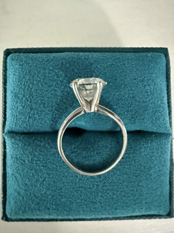 IGI 3.01 Carat J SI1 Round Lab Grown Ring - Image 6