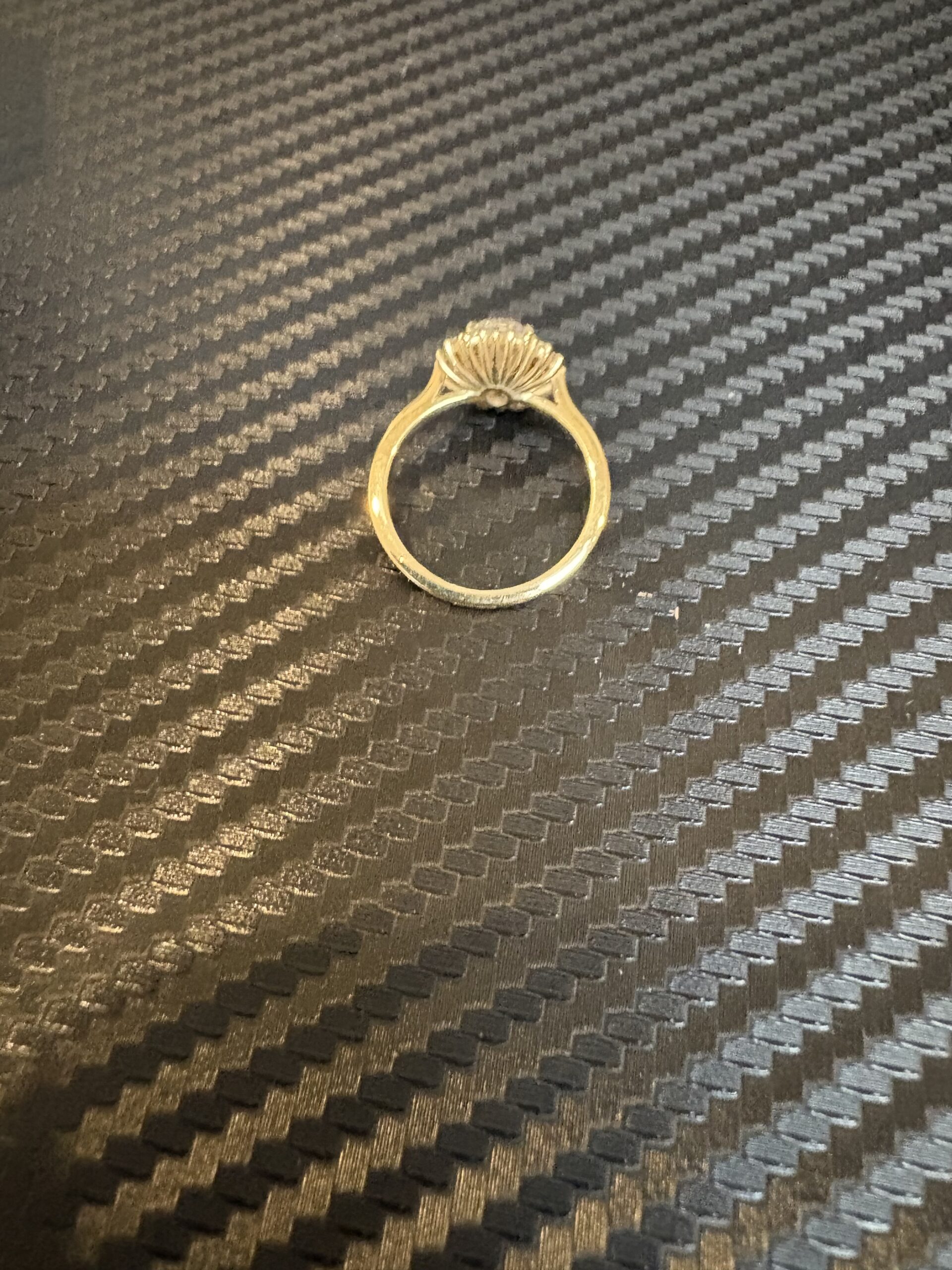 IGI 1.61 Carat D IF Oval Lab Grown Ring - Image 3