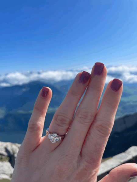 1.02 Carat E VVS2 Oval Lab Grown Ring - Image 6