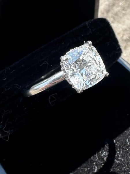 IGI 3.01 Carat D VS1 Cushion Lab Grown Ring - Image 11