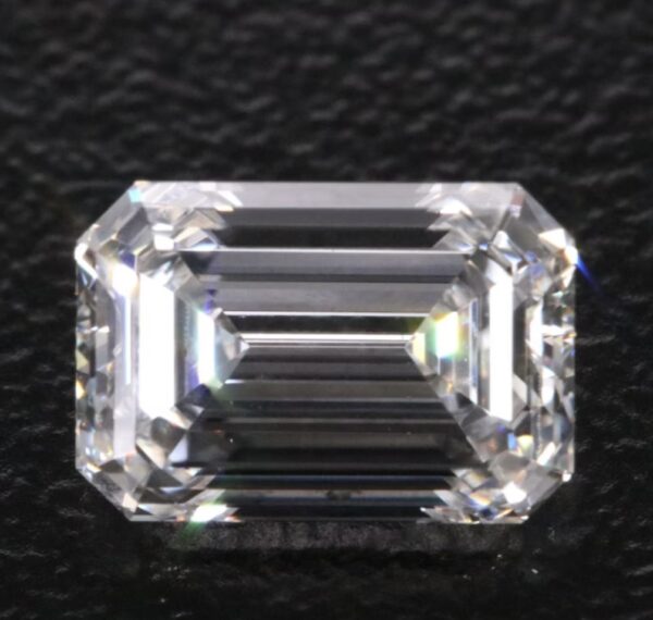 IGI 1.43 Carat H VS2 Emerald Lab Grown Loose Diamond - Image 5