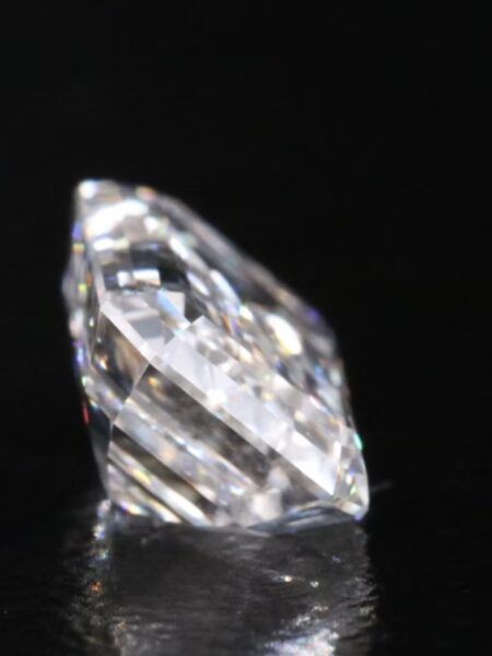 IGI 1.43 Carat H VS2 Emerald Lab Grown Loose Diamond - Image 4