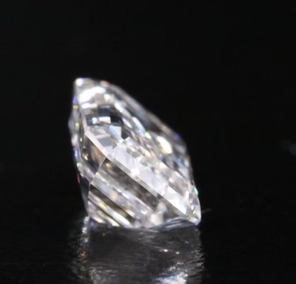 IGI 1.43 Carat H VS2 Emerald Lab Grown Loose Diamond - Image 4