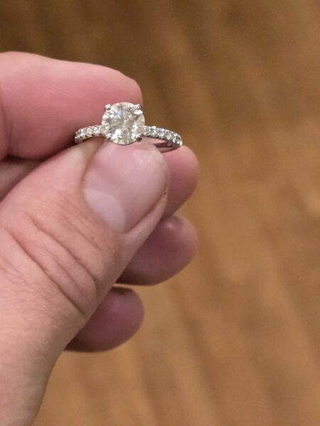 IGI 1.64 Carat G VS1 Round Lab Grown Ring - Image 2