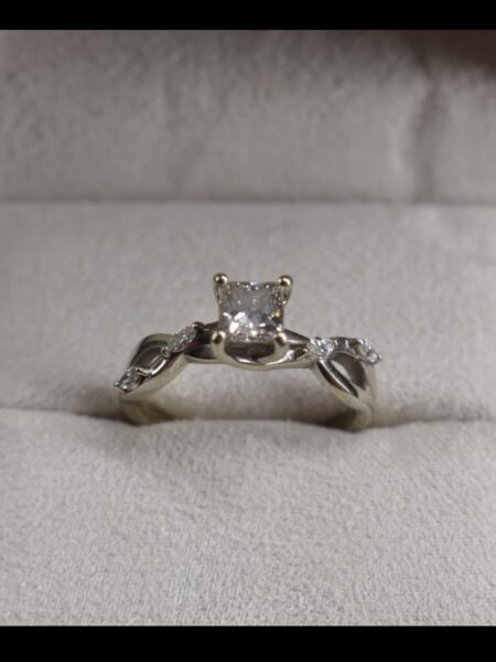 IGI .76 Carat J VS1 Princess Lab Grown Ring