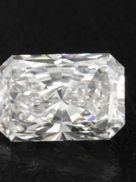 IGI 1.76 Carat H VS1 Radiant Lab Grown Diamond Loose Diamond - Image 1