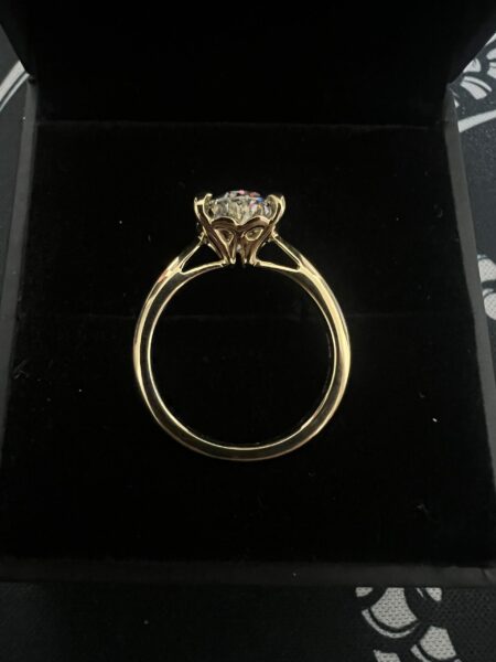 IGI 2.59 Carat G VS1 Oval Lab Grown Ring - Image 4
