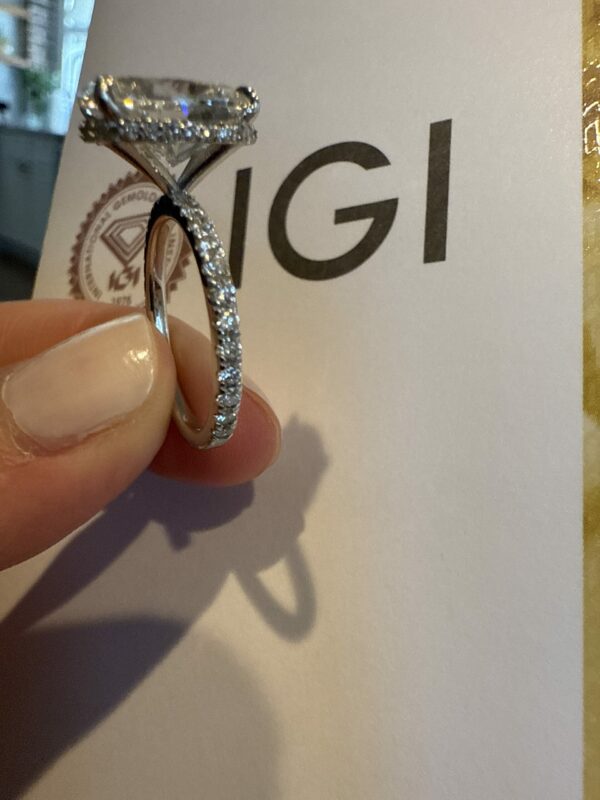 IGI 4 Carat E VS1 Oval Lab Grown Ring - Image 4