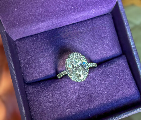 GSI 3.54 Carat F VS1 Oval Lab Grown Diamond Ring - Image 6