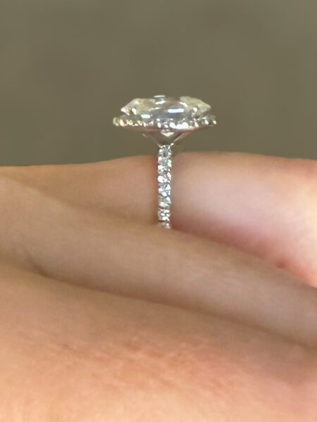 GSI 3.54 Carat F VS1 Oval Lab Grown Diamond Ring - Image 4