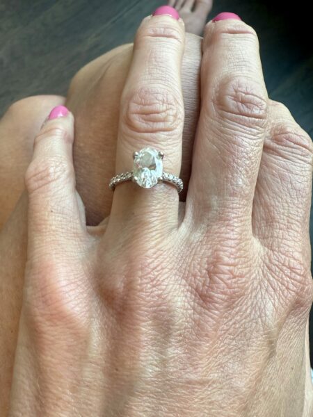 2.17 Carat G SI1 Oval Lab Grown Ring - Image 6