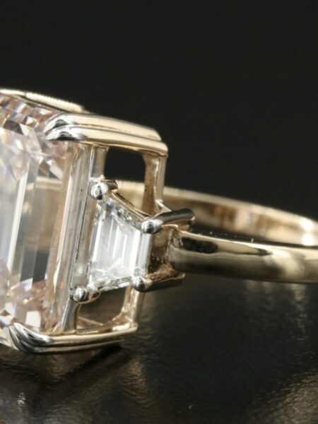 IGI 8 Carat D VS1 Emerald Lab Grown Ring - Image 3