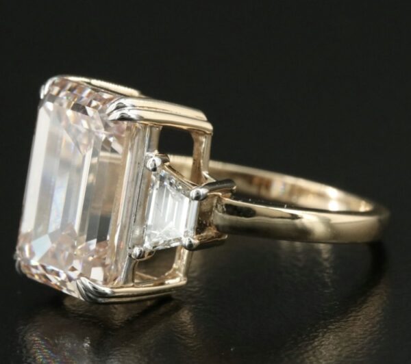 IGI 8 Carat D VS1 Emerald Lab Grown Ring - Image 3