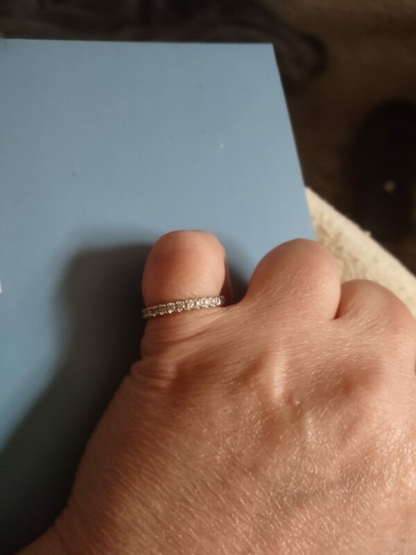 2.65 Carat I VS2 Round Lab Grown Ring - Image 6