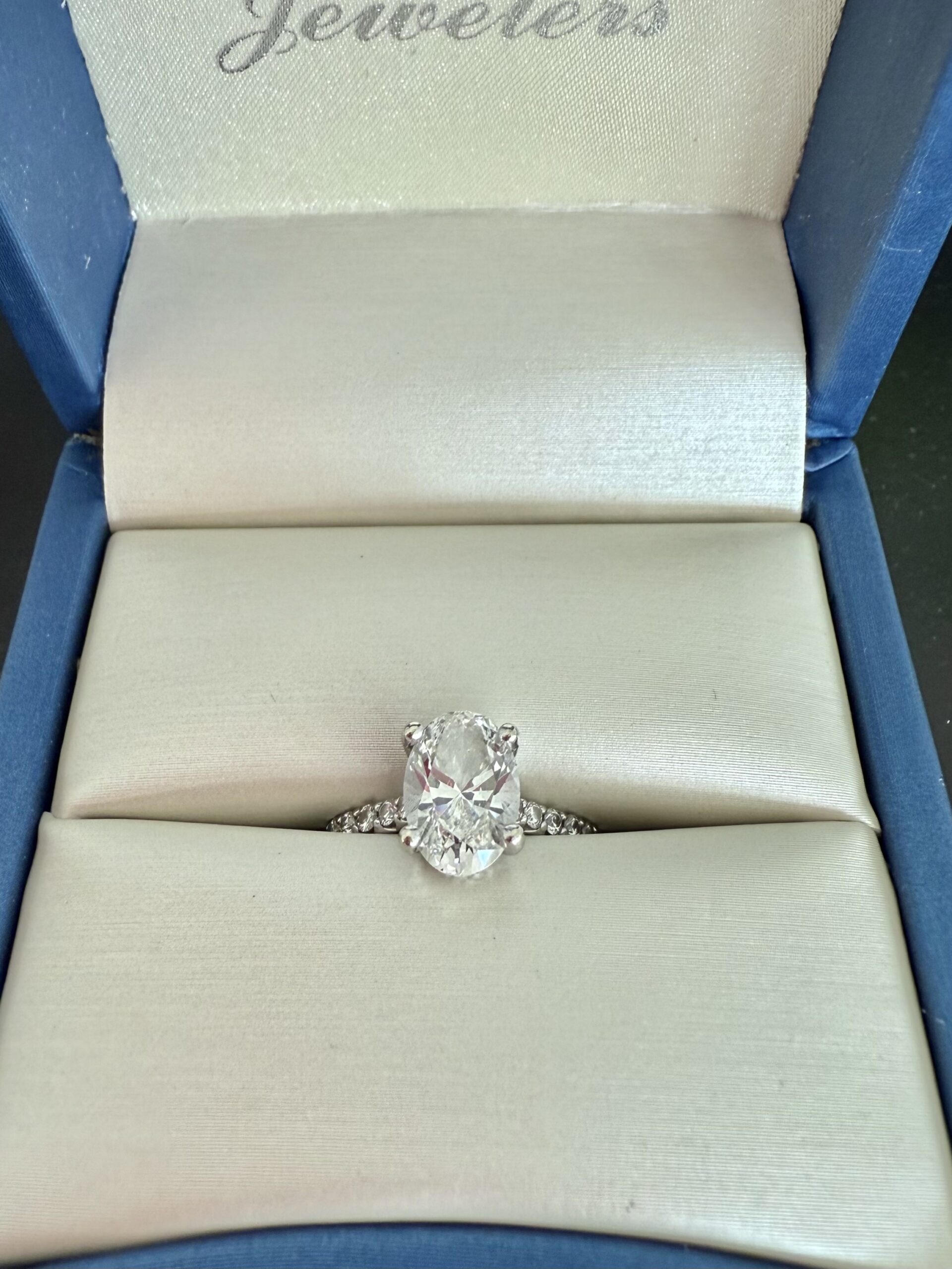 2.17 Carat G SI1 Oval Lab Grown Ring - Image 20