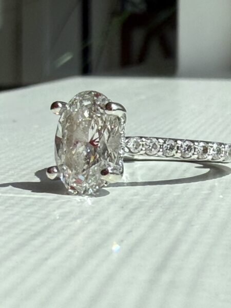 2.17 Carat G SI1 Oval Lab Grown Ring - Image 26