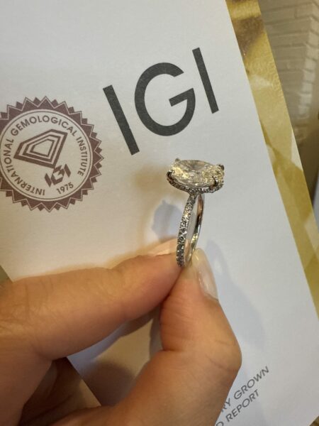 IGI 4 Carat E VS1 Oval Lab Grown Ring - Image 8