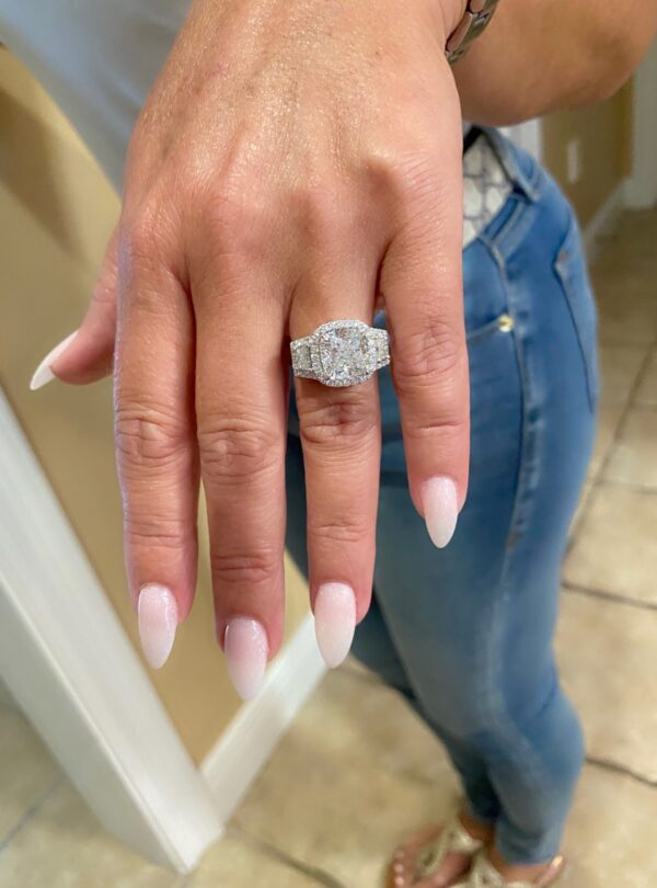 GSI 6.11 Carat F SI1 Cushion Natural Diamond Ring - Image 2