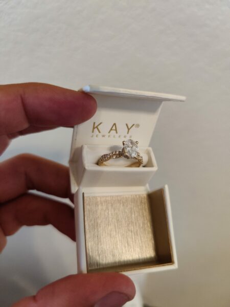 IGI 1 Carat D VS1 Oval Lab Grown Ring