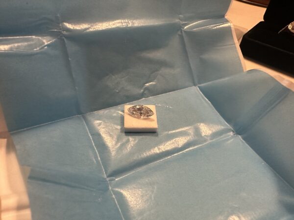 IGI 1.97 Carat F VVS2 Marquise Lab Grown Diamond Loose Diamond - Image 9