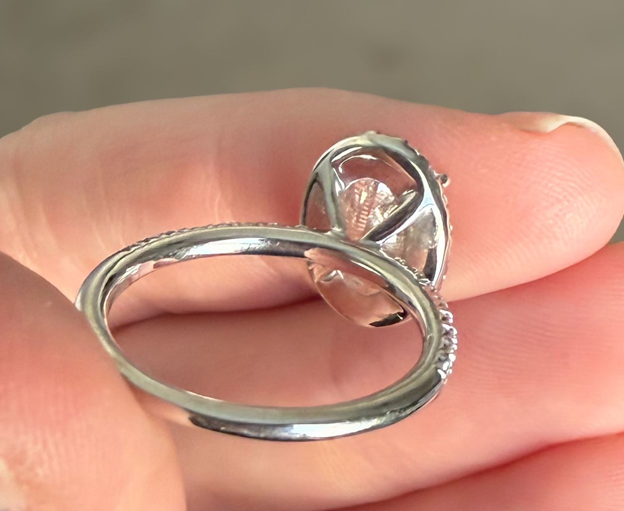 GSI 3.54 Carat F VS1 Oval Lab Grown Diamond Ring - Image 2