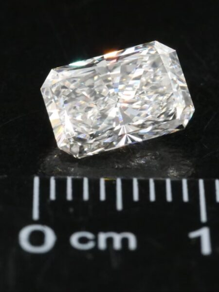 IGI 1.86 Carat G VS1 Radiant Lab Grown Diamond Loose Diamond - Image 5