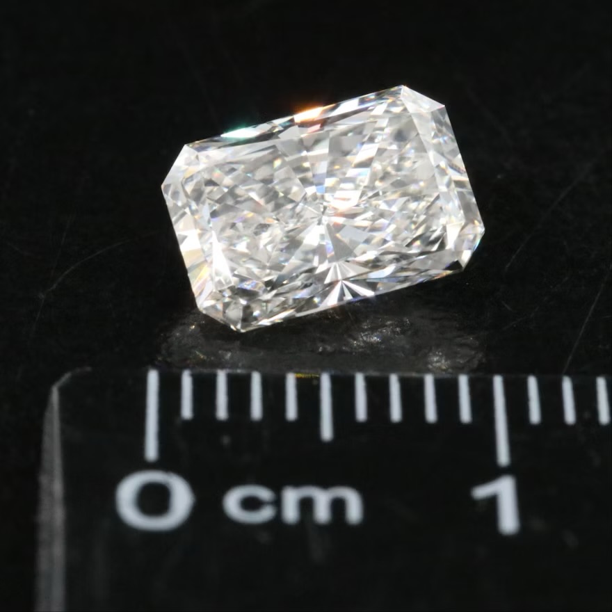 IGI 1.86 Carat G VS1 Radiant Lab Grown Diamond Loose Diamond - Image 5