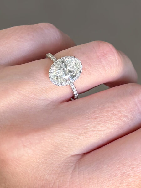 GSI 3.54 Carat F VS1 Oval Lab Grown Diamond Ring - Image 3