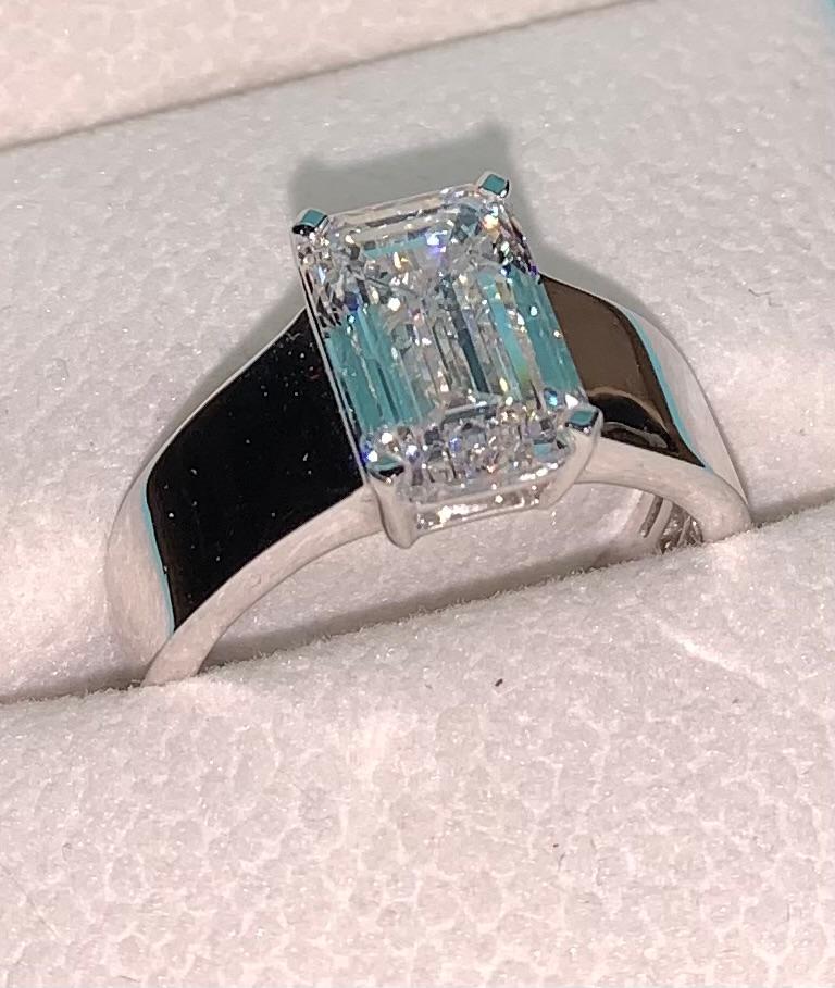 IGI 4.62 Carat D VVS2 Emerald Lab Grown Diamond Ring - Image 5