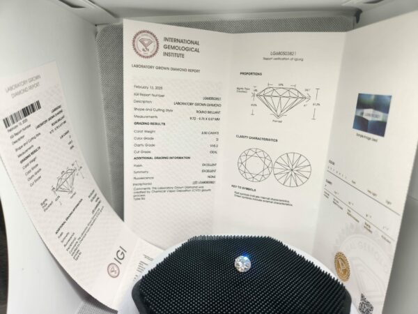 IGI 3.50 Carat D VVS2 Round Lab Grown Loose Diamond - Image 1