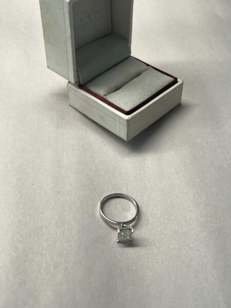 IGI 1.67 Carat F VS1 Princess Lab Grown Ring - Image 3