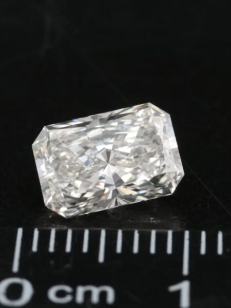 IGI 1.76 Carat H VS1 Radiant Lab Grown Diamond Loose Diamond - Image 3