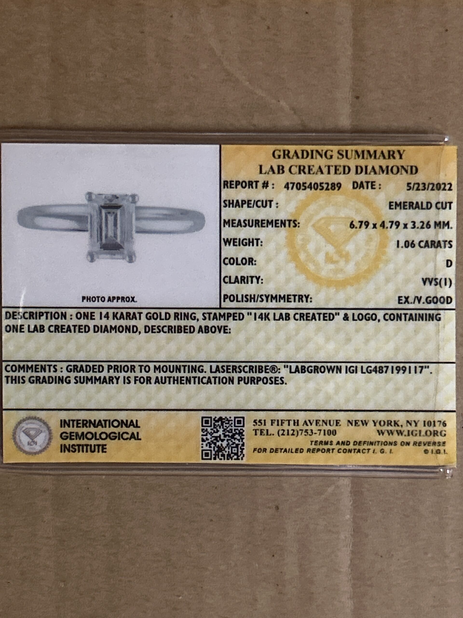 IGI 1.06 Carat D VVS1 Emerald Lab Grown Ring - Image 3