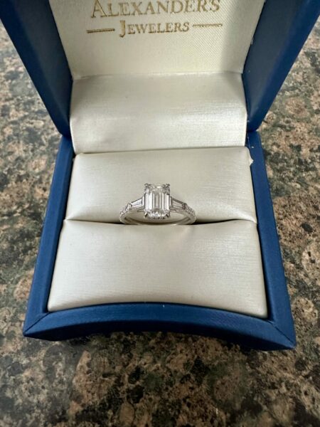 IGI 1.6 Carat E VS2 Emerald Lab Grown Ring