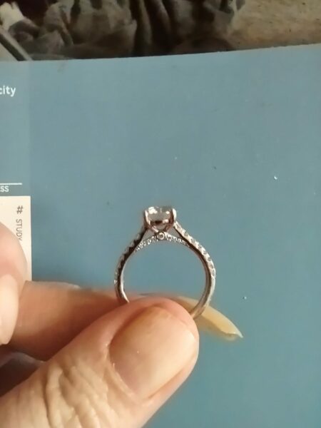 2.65 Carat I VS2 Round Lab Grown Ring - Image 3